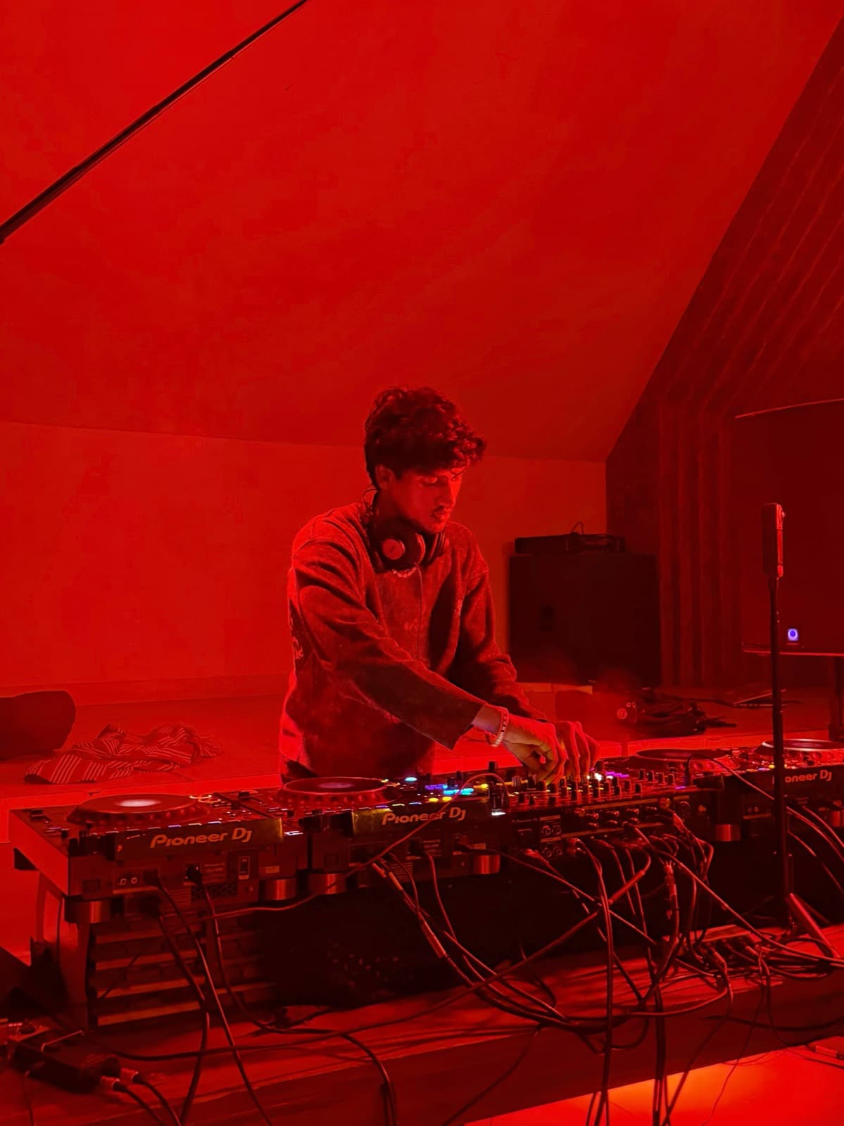 ODD VISION — INDIA TOUR